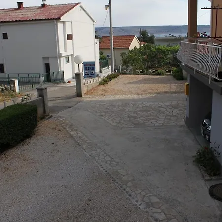 Penzion Triple Starigrad 6594c